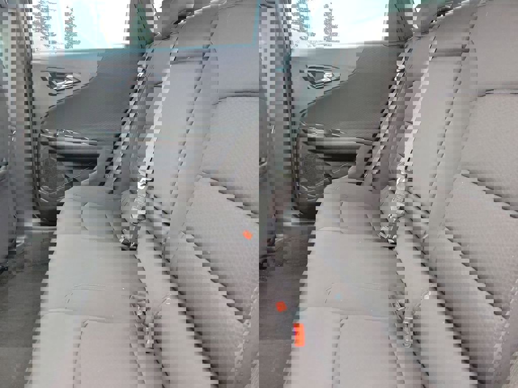 Used 2022 Chevrolet Malibu LT image 9