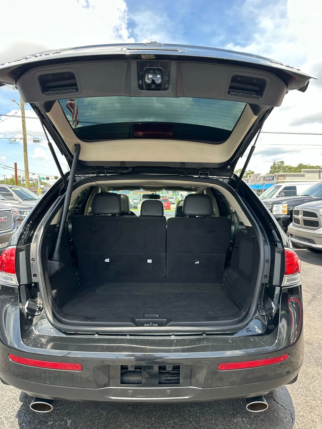 Used 2013 Lincoln MKX FWD w/ Wood Pkg image 20