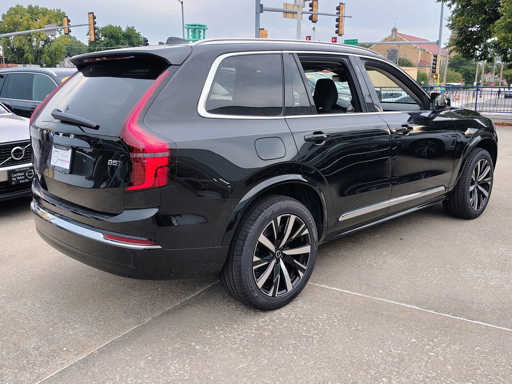 New 2026 Volvo XC90 B5 Core w/ Protection Package AWD/4WD image 8