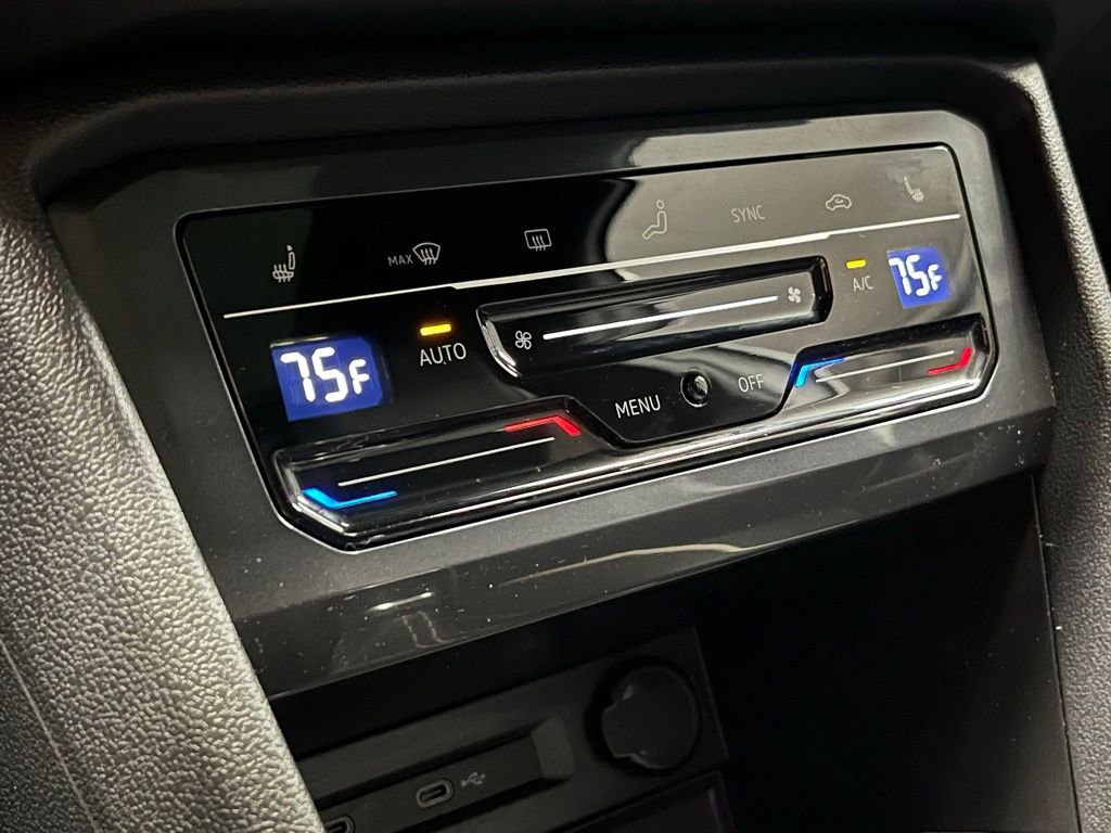 Used 2022 Volkswagen Tiguan SEL R-Line image 11