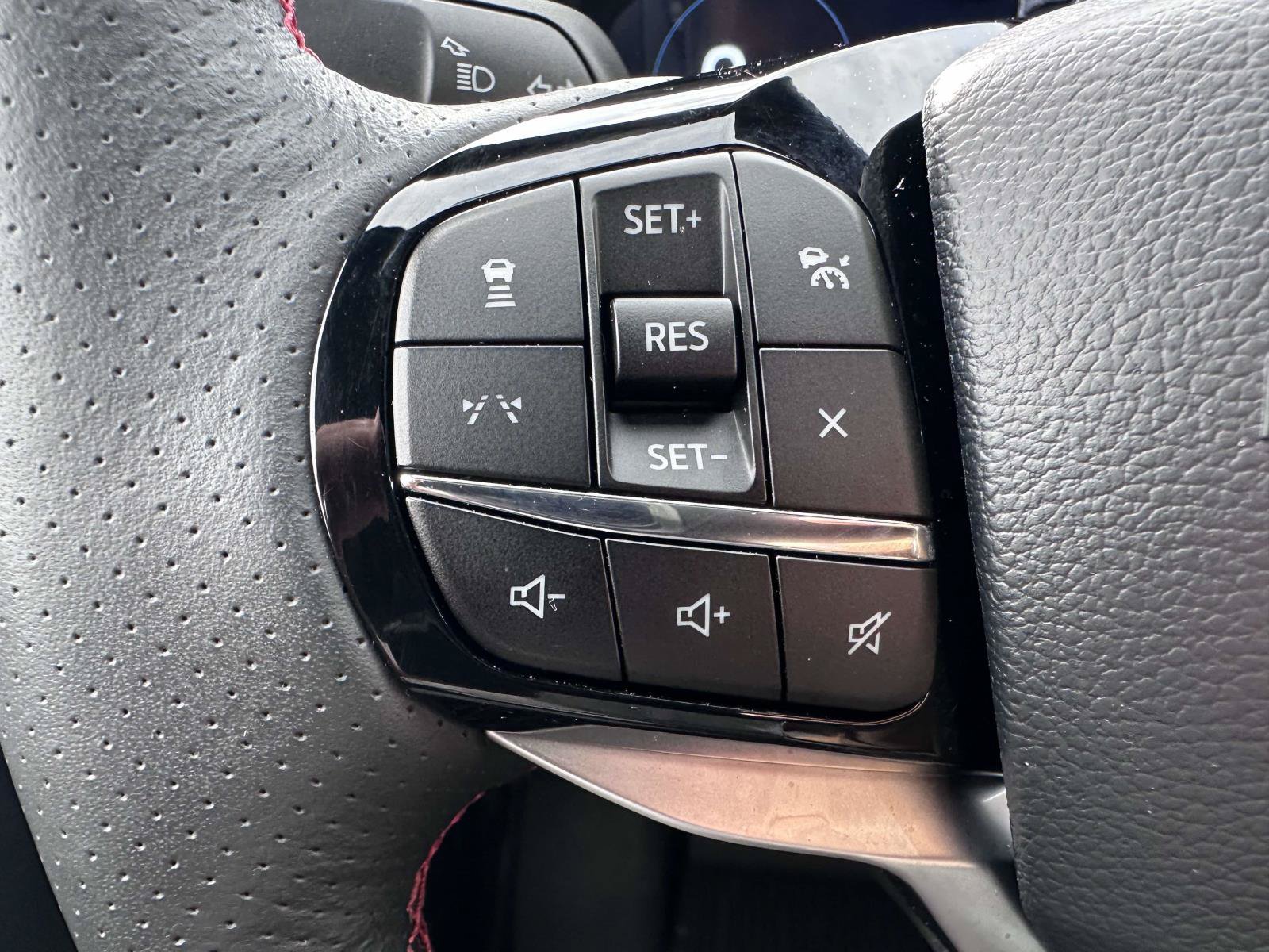 Used 2026 Ford Explorer ST-Line AWD/4WD image 18