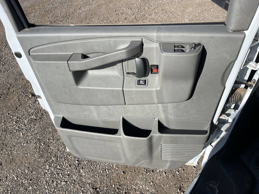 New 2025 GMC Savana 2500 Extended w/ Driver Convenience Package RWD image 22
