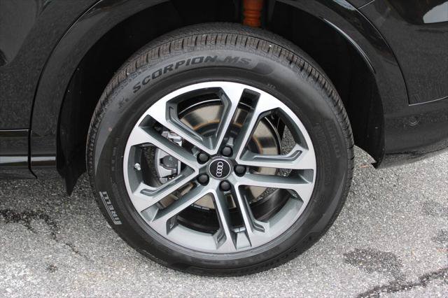 Certified 2025 Audi Q5 Premium w/ Convenience Package AWD/4WD image 37
