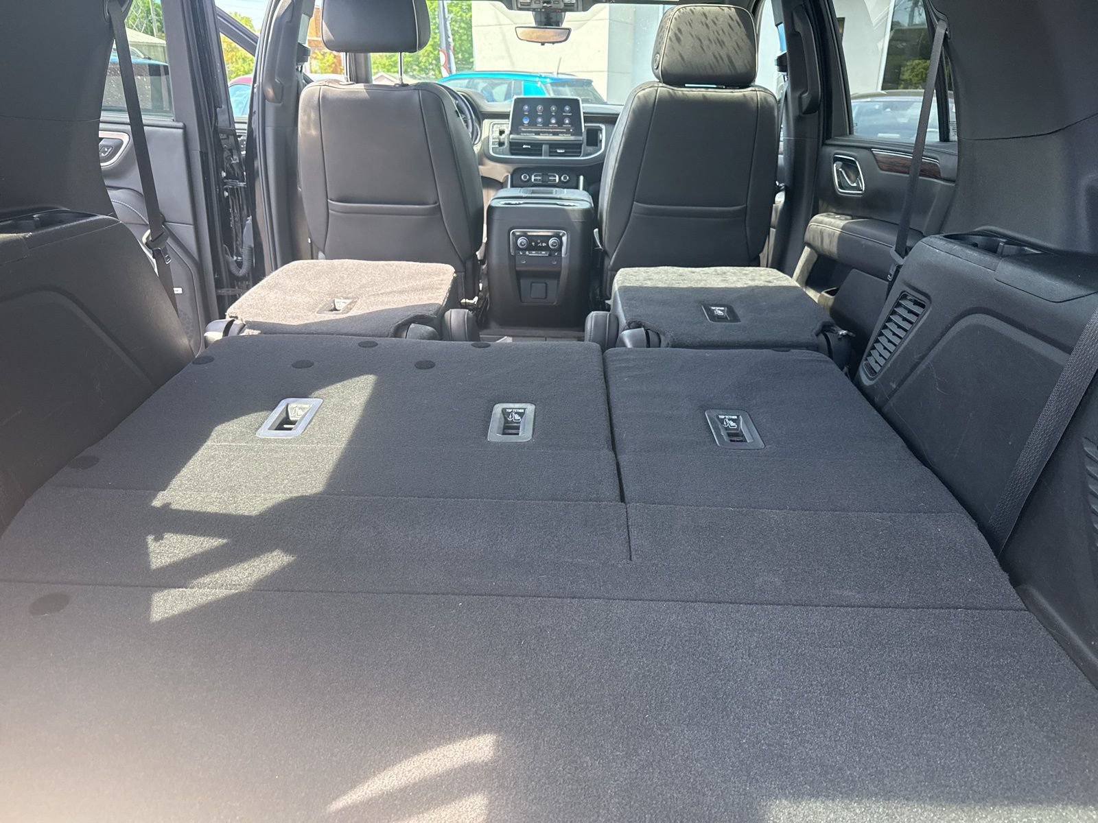 Used 2021 Chevrolet Tahoe Premier AWD/4WD image 21