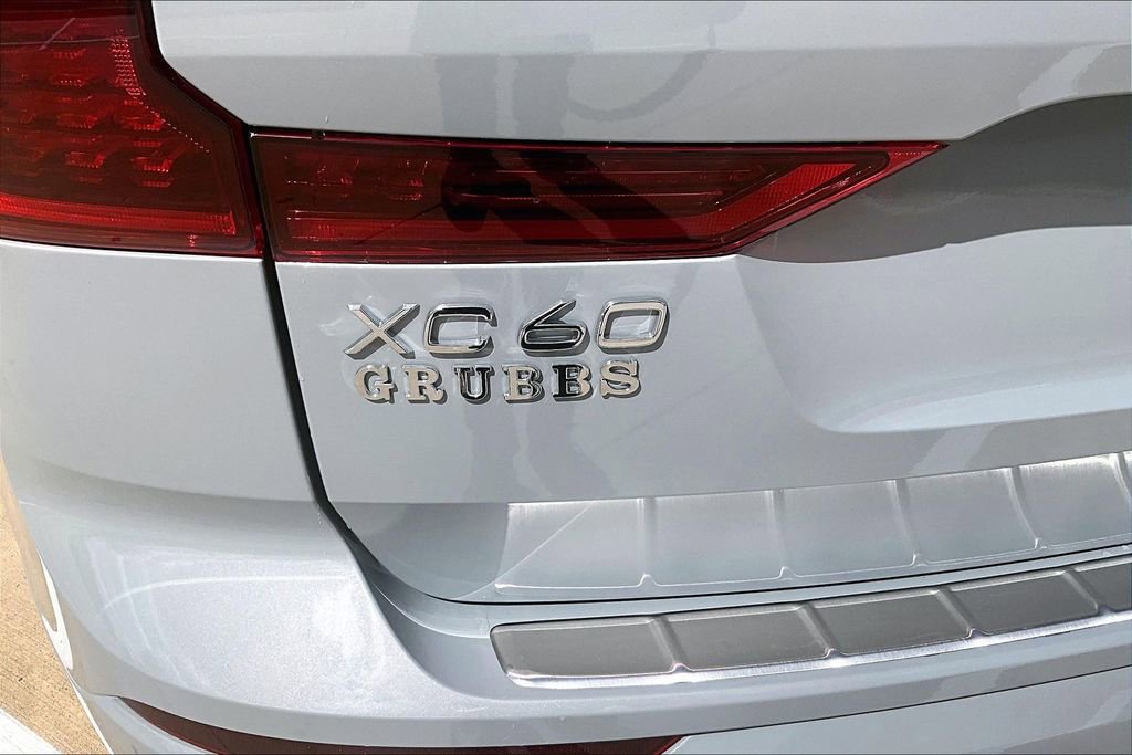 New 2026 Volvo XC60 B5 Plus w/ Protection Package Premier AWD/4WD image 44