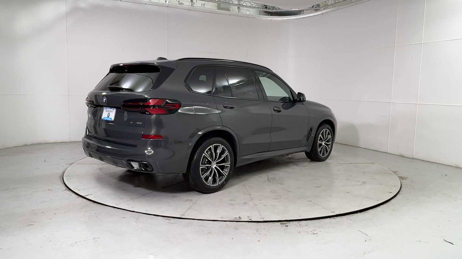 New 2026 BMW X5 xDrive40i w/ M Sport Package image 9