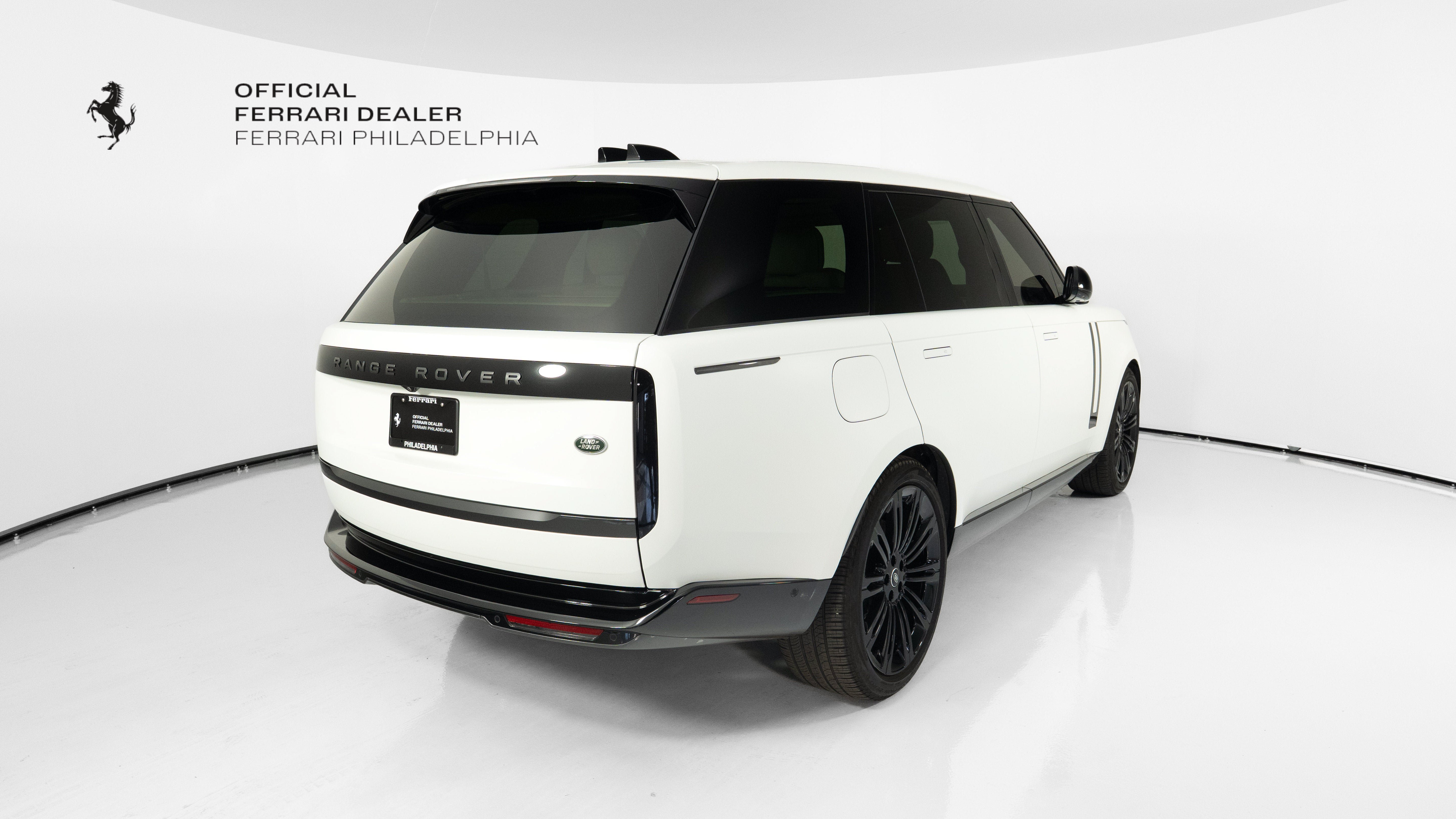 Used 2023 Land Rover Range Rover Long Wheelbase SE AWD/4WD image 7