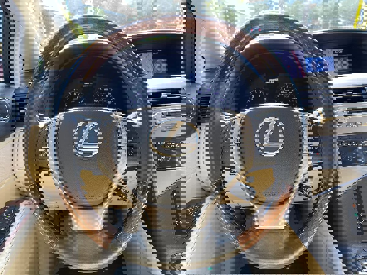 Used 2013 Lexus RX 350 FWD w/ Navigation Pkg image 26