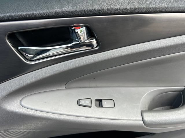 Used 2011 Hyundai Sonata Hybrid FWD image 30
