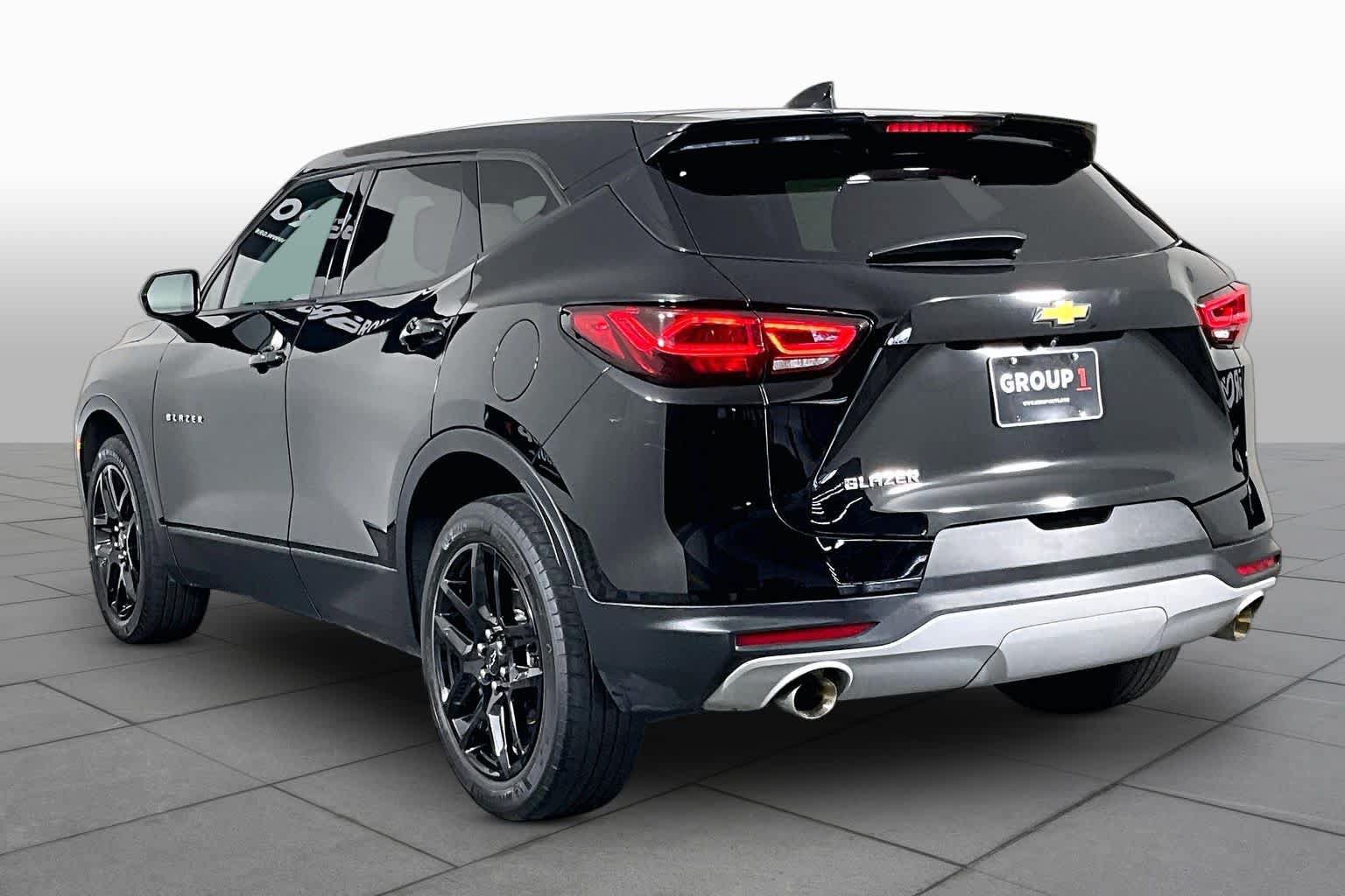 Used 2023 Chevrolet Blazer LT FWD image 11
