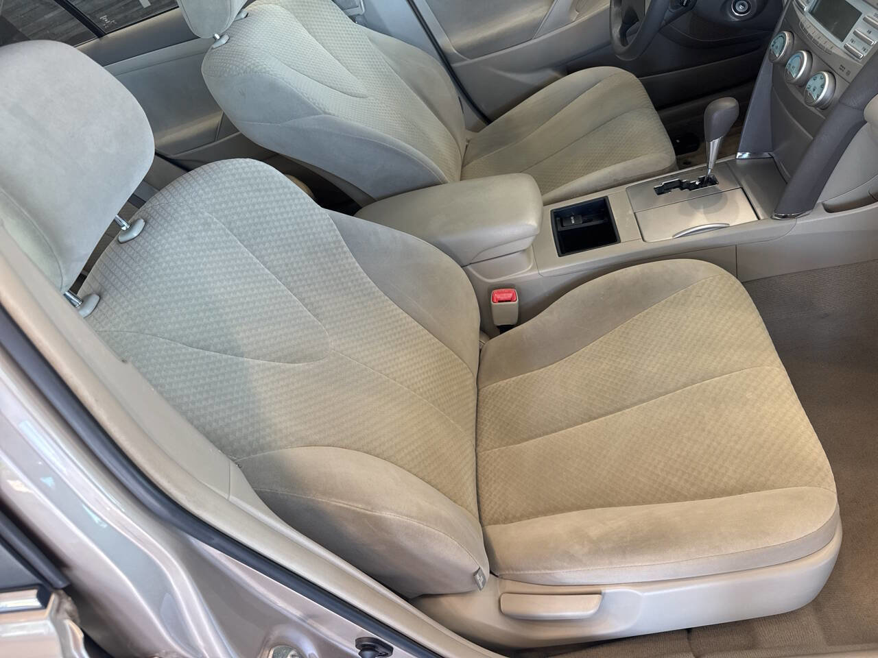 Used 2009 Toyota Camry XLE FWD image 17