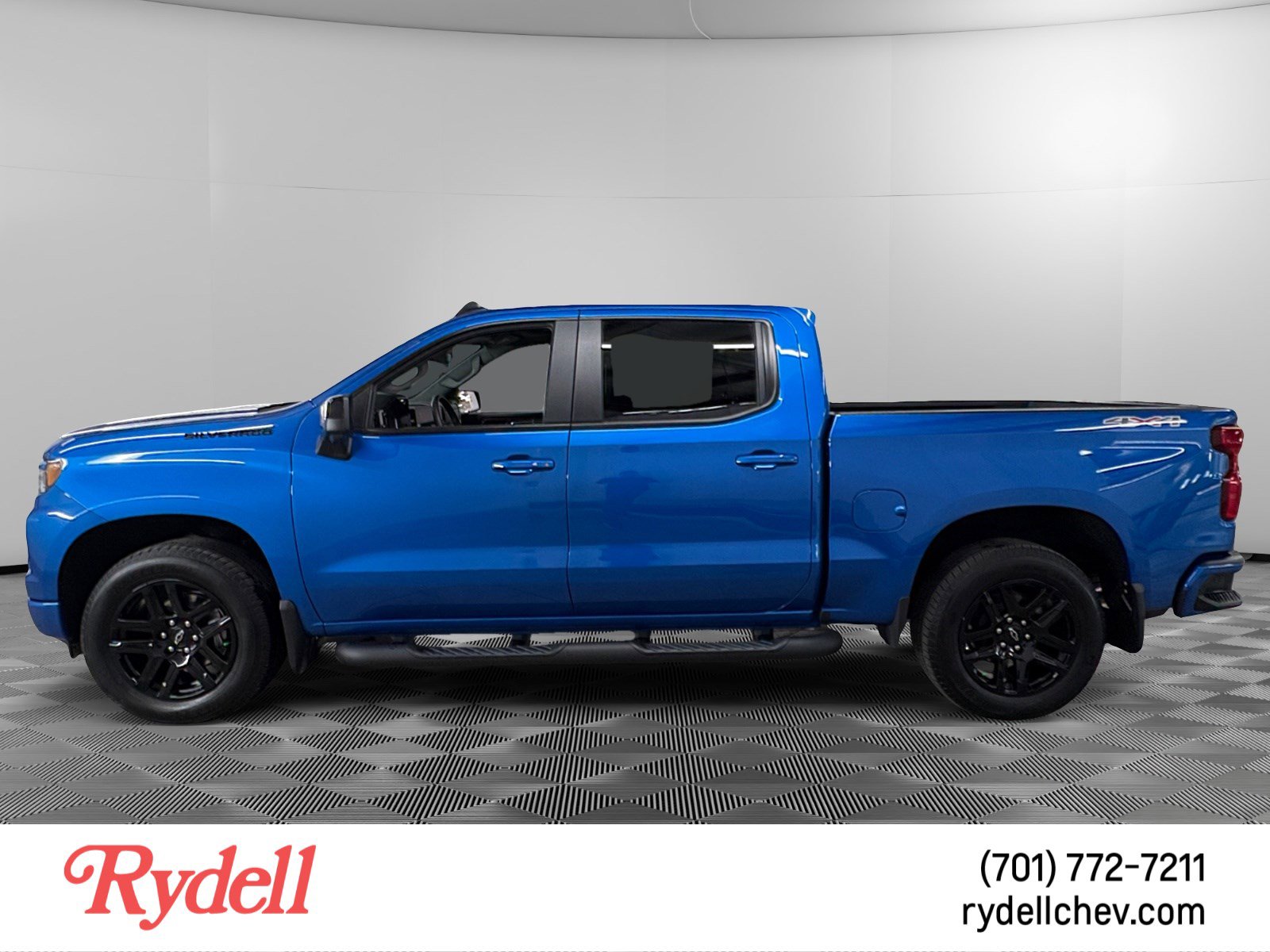Used 2023 Chevrolet Silverado 1500 RST w/ Rally Edition AWD/4WD image 2