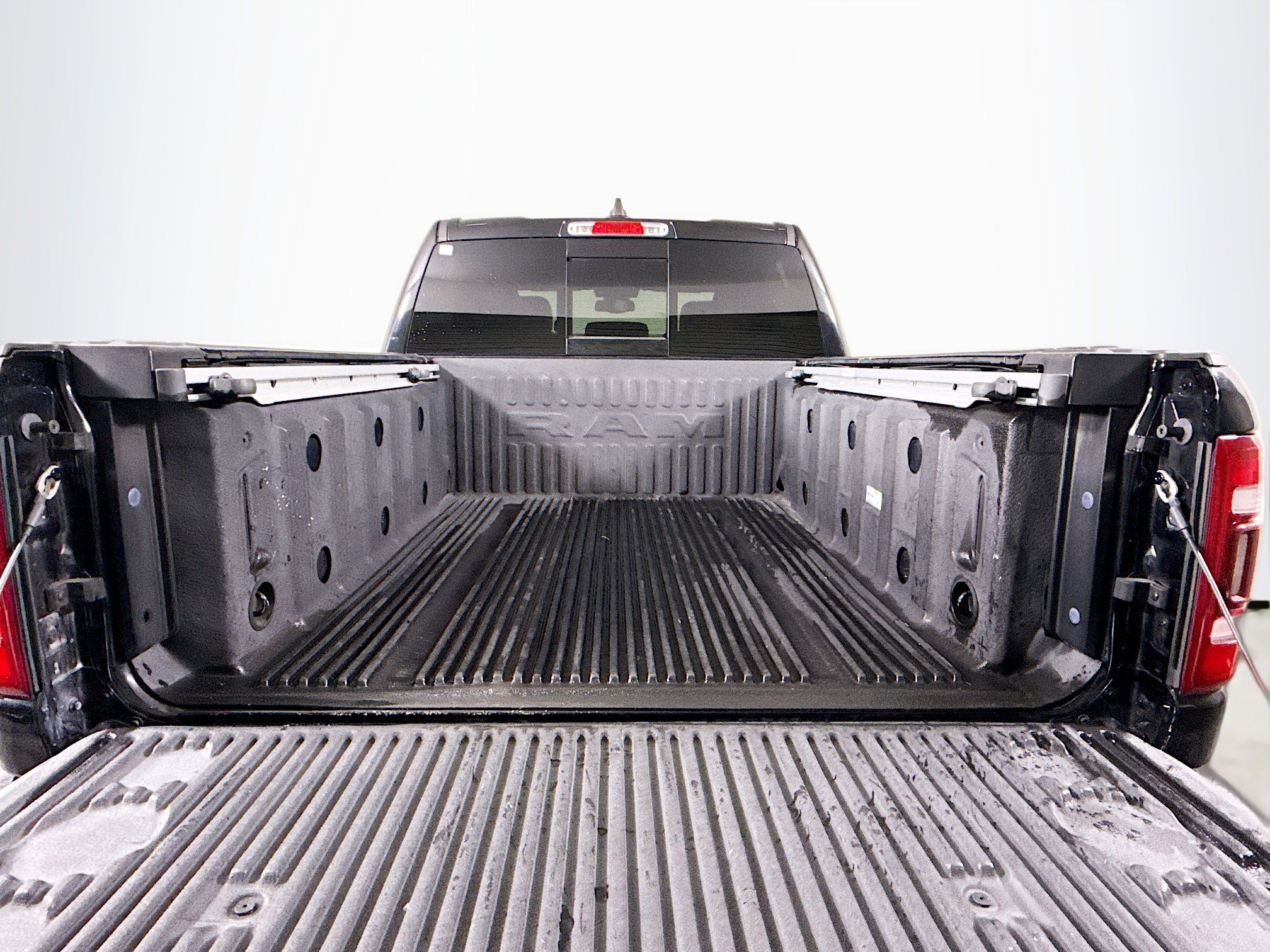 Used 2019 RAM 1500 Laramie w/ Sport Appearance Package image 35