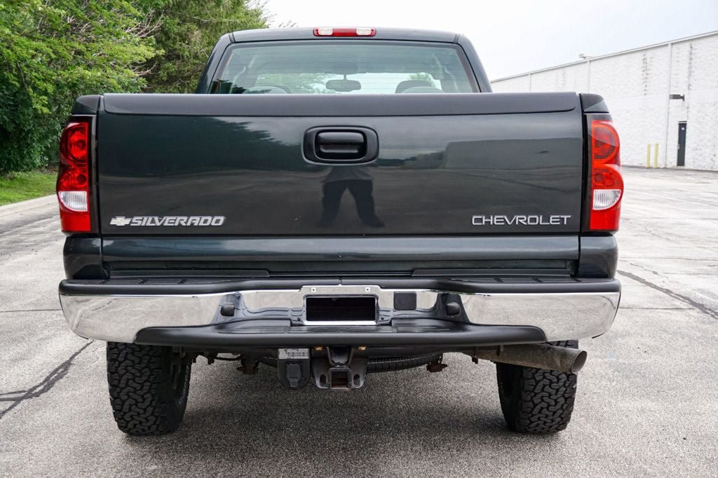 Used 2004 Chevrolet Silverado 2500 LS AWD/4WD image 15