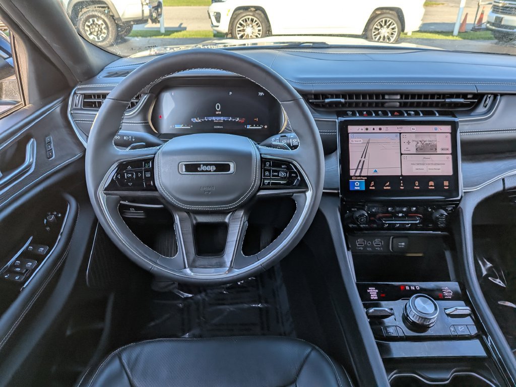 Certified 2023 Jeep Grand Cherokee Overland AWD/4WD image 25
