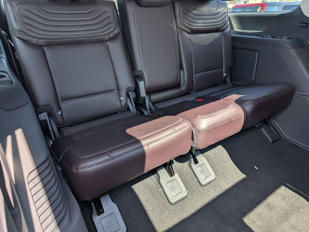 New 2026 Ford Expedition Platinum image 55