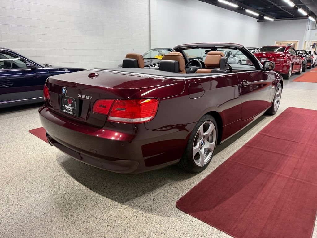 Used 2010 BMW 328i Convertible RWD image 12