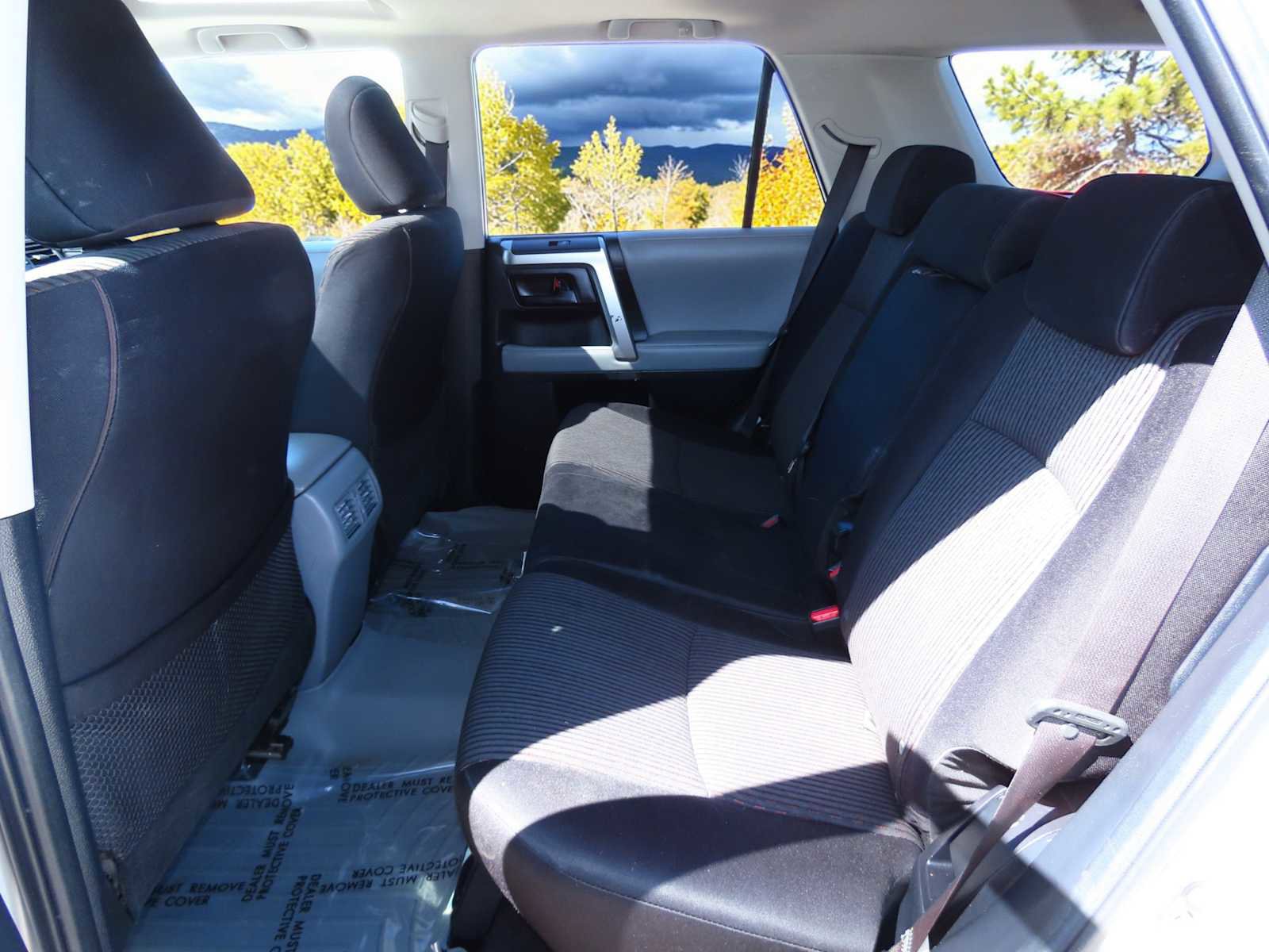 Used 2010 Toyota 4Runner SR5 AWD/4WD image 18