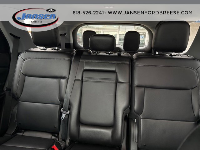 Used 2023 Ford Explorer Limited w/ Limited Technology Package image 13