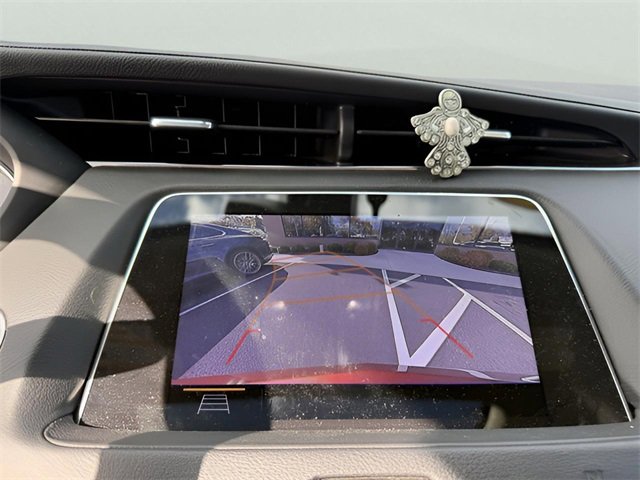 Used 2019 Cadillac XT4 Luxury w/ Cold Weather Package image 14