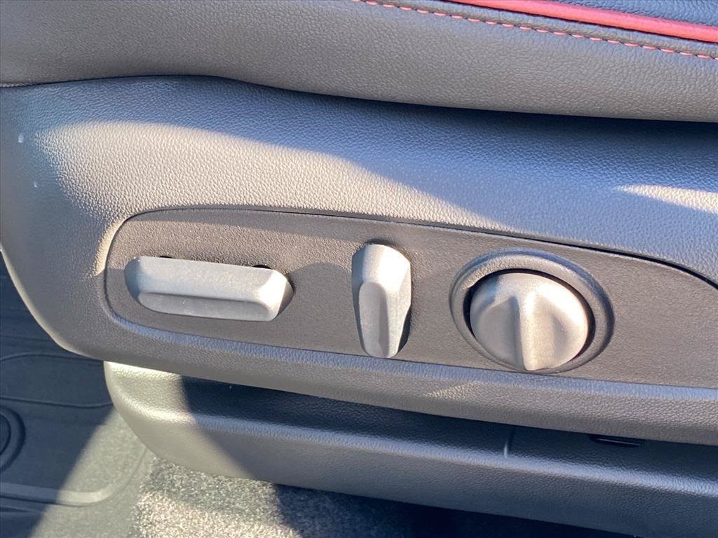 New 2026 Chevrolet TrailBlazer RS w/ Convenience Package FWD image 15