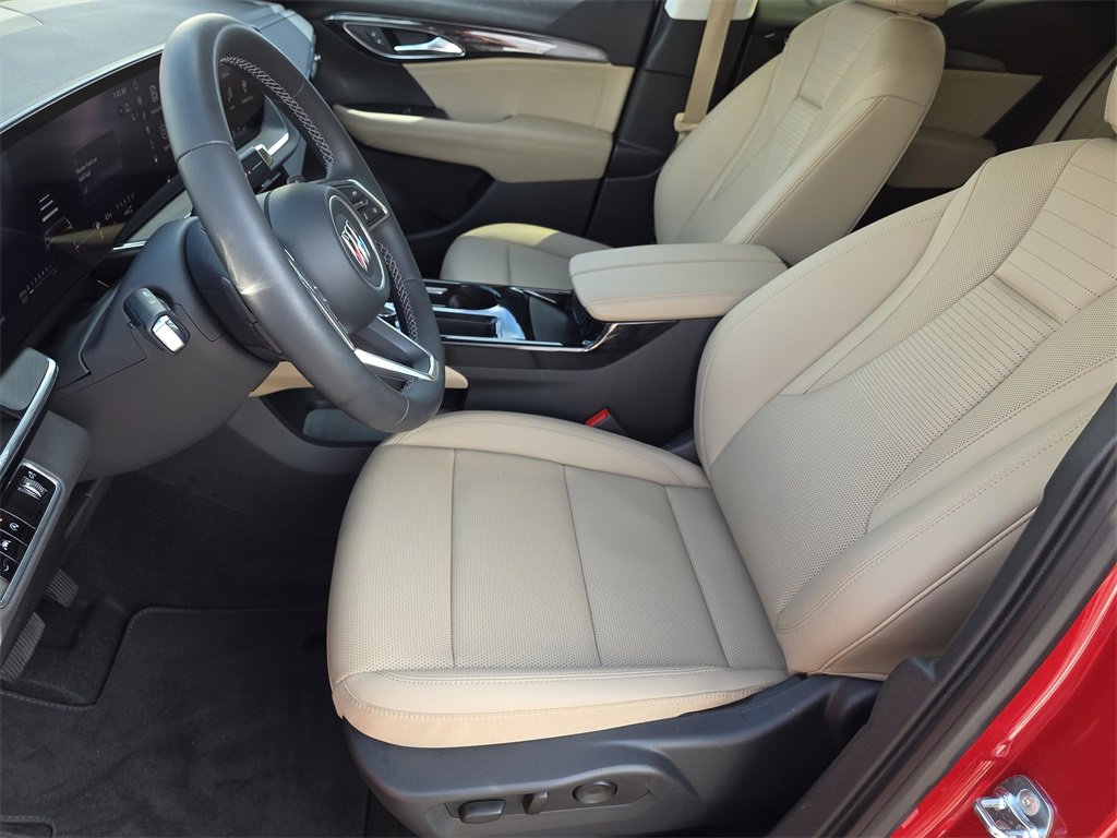 Used 2025 Buick Envision Preferred image 11