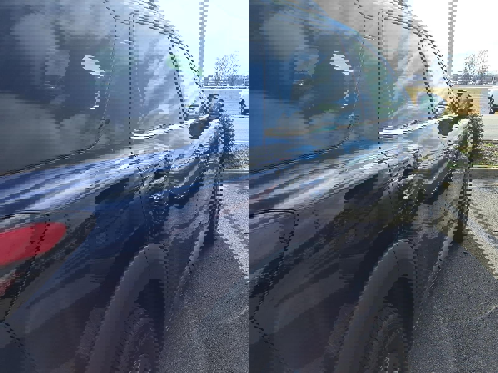 Used 2025 Nissan Pathfinder SV image 20