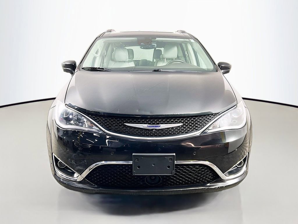 Used 2019 Chrysler Pacifica Touring-L w/ Advanced Safetytec Group FWD image 2