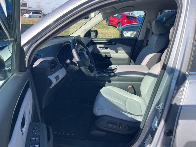 Certified 2025 Honda Pilot EX-L image 8
