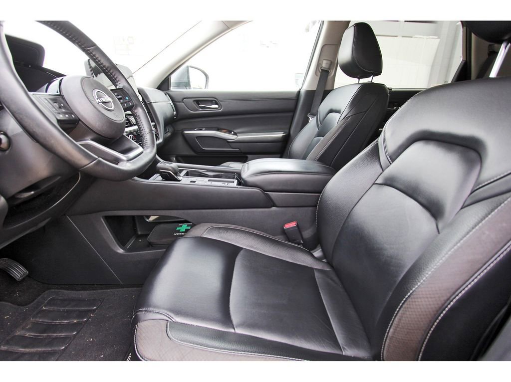 Used 2023 Nissan Pathfinder SL FWD image 8