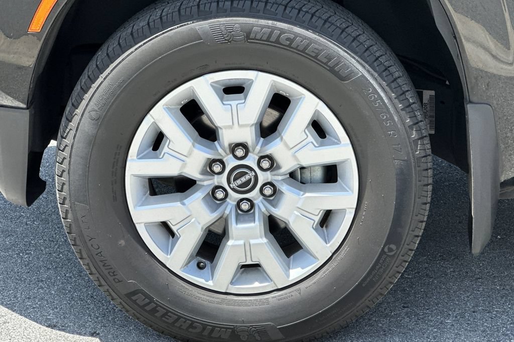 Used 2022 Nissan Frontier SV w/ Technology Package RWD image 25
