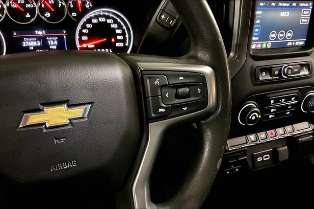 Used 2022 Chevrolet Silverado 2500 Custom w/ Custom Value Package AWD/4WD image 22