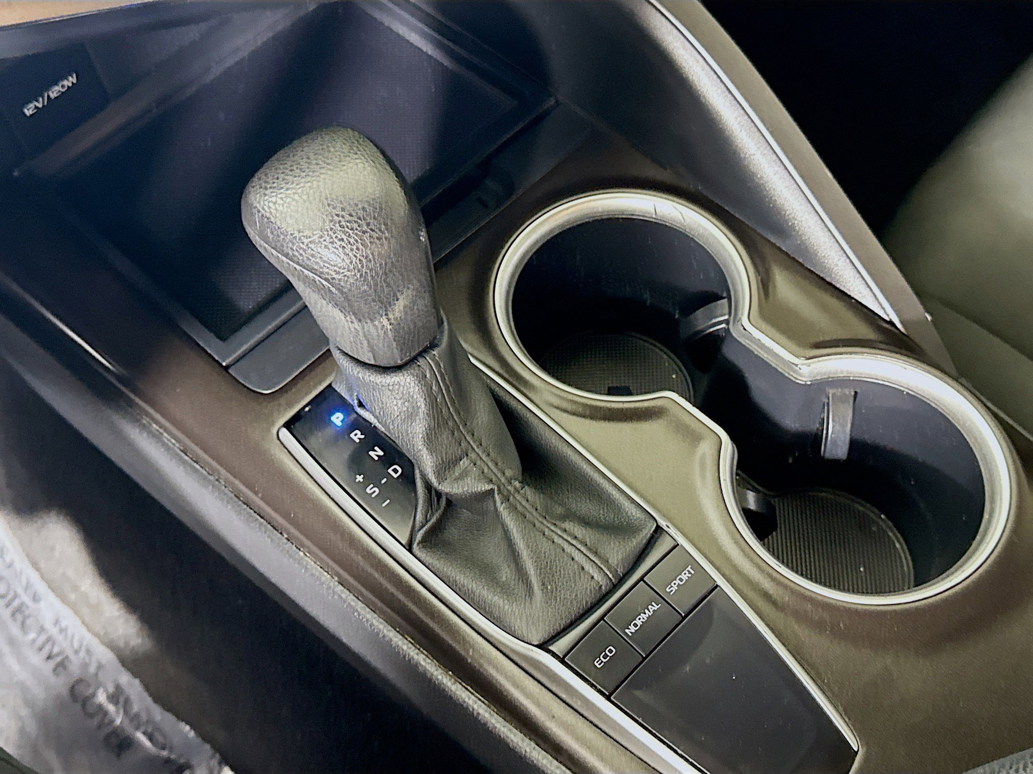 Used 2024 Toyota Camry LE image 20