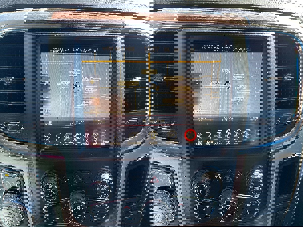 Used 2014 RAM 1500 Laramie w/ Convenience Group image 53