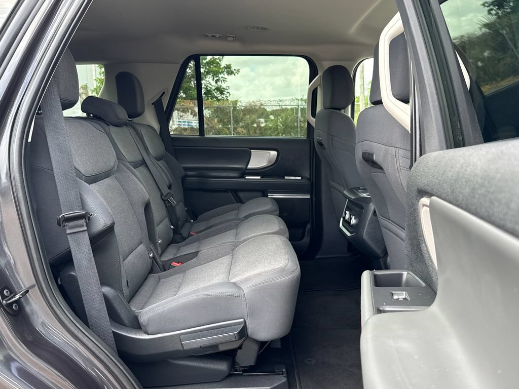 Used 2025 Ford Expedition Active RWD image 29