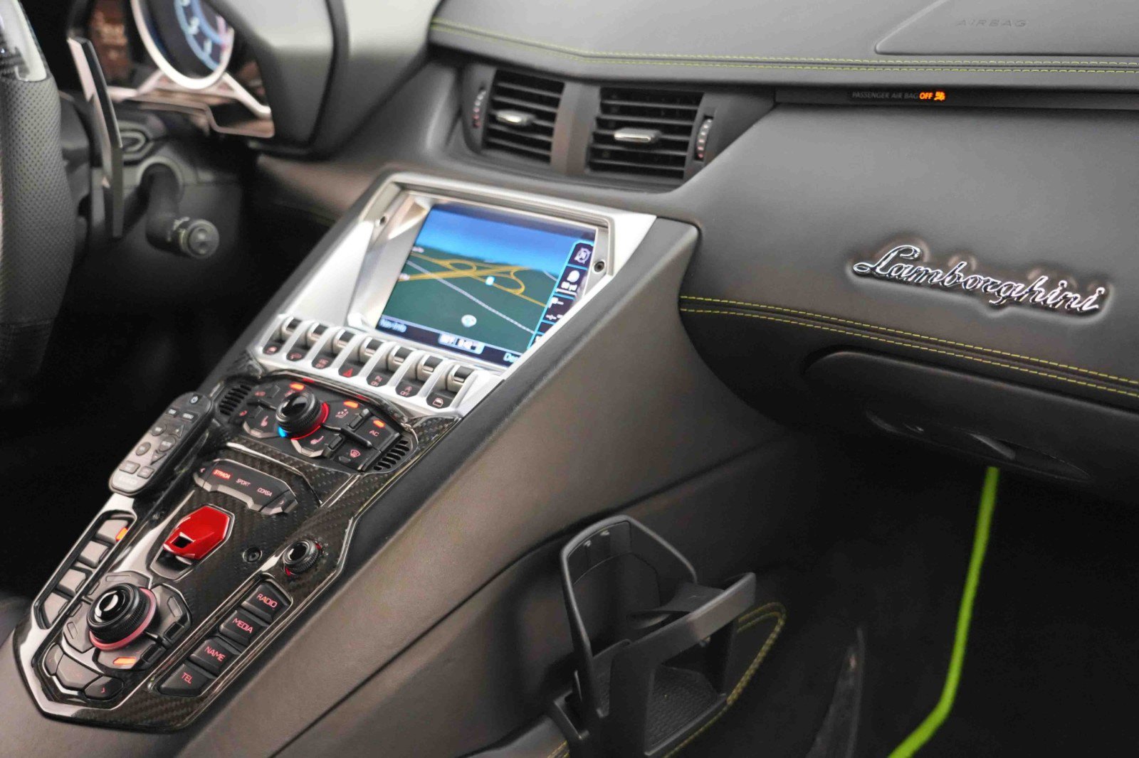 Used 2015 Lamborghini Aventador LP 700-4 image 36