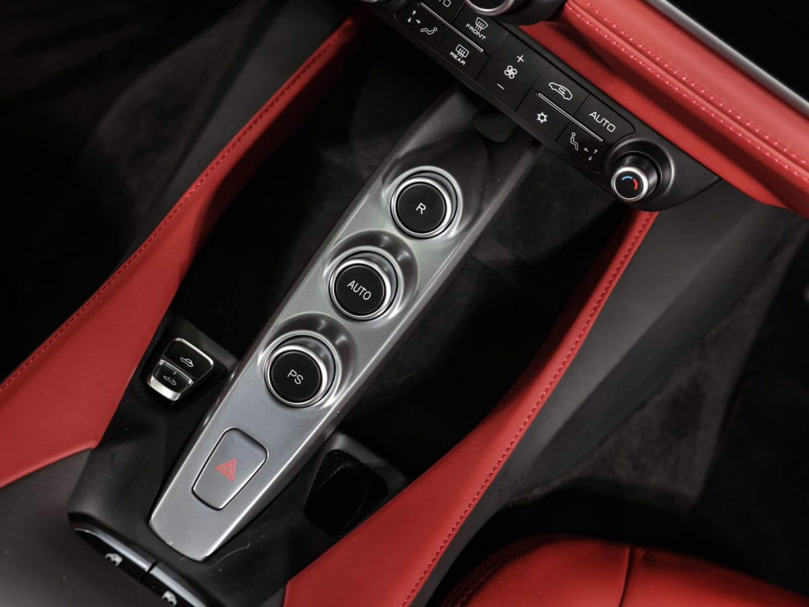 Used 2019 Ferrari Portofino RWD image 42