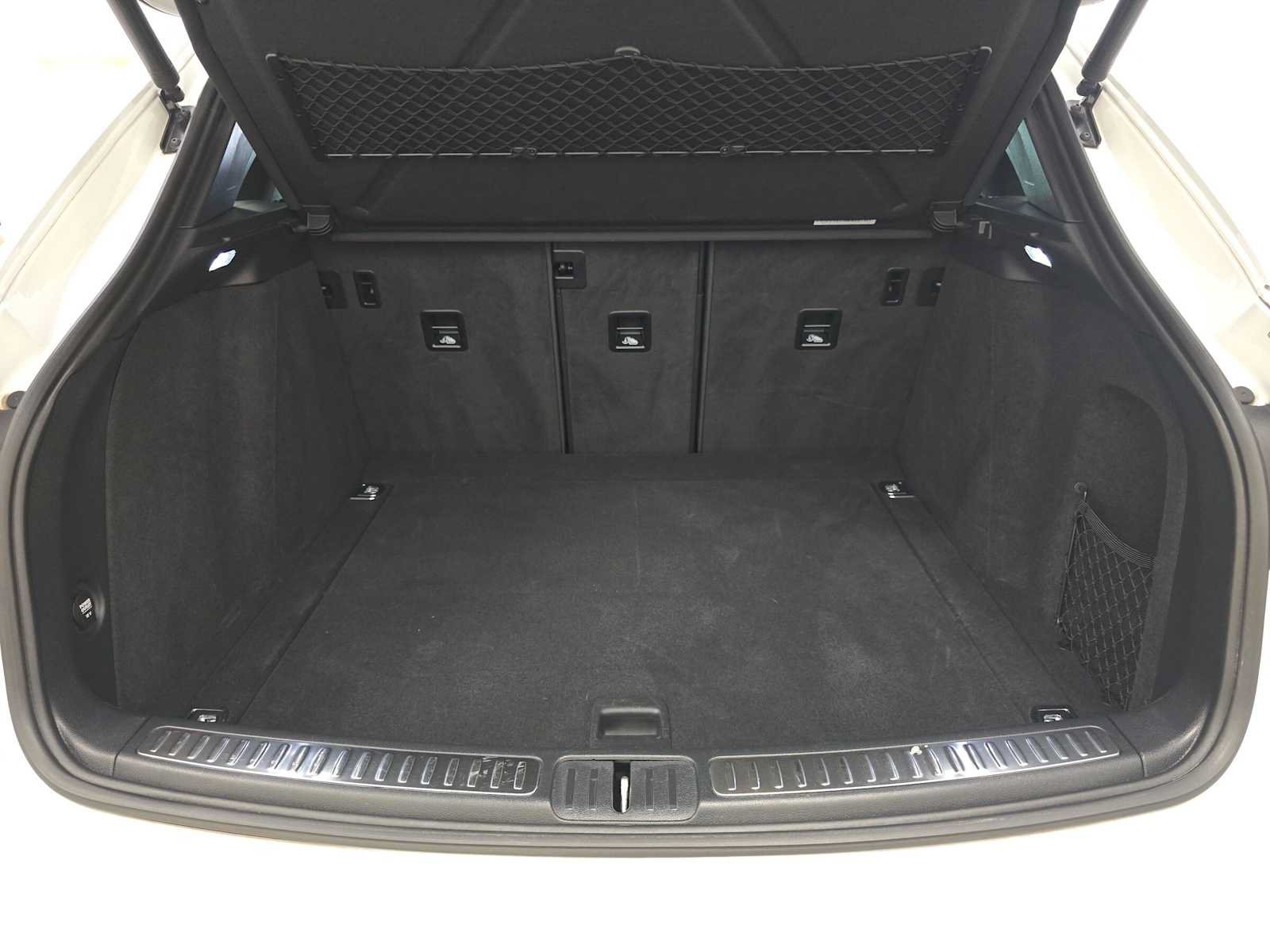 Used 2019 Porsche Macan S AWD/4WD image 31