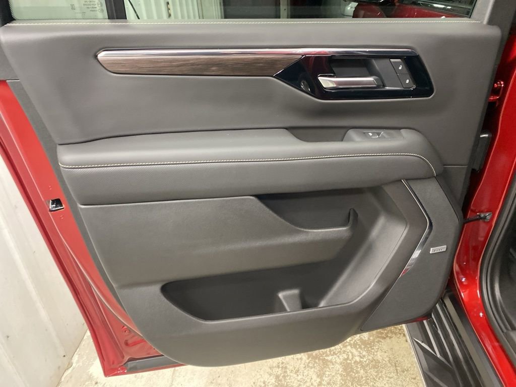 New 2026 Chevrolet Suburban Premier w/ Sun And Tow Package image 40