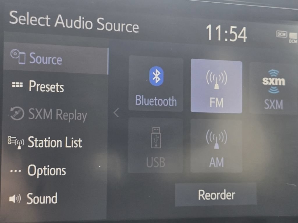 Used 2022 Toyota Highlander XLE FWD image 5