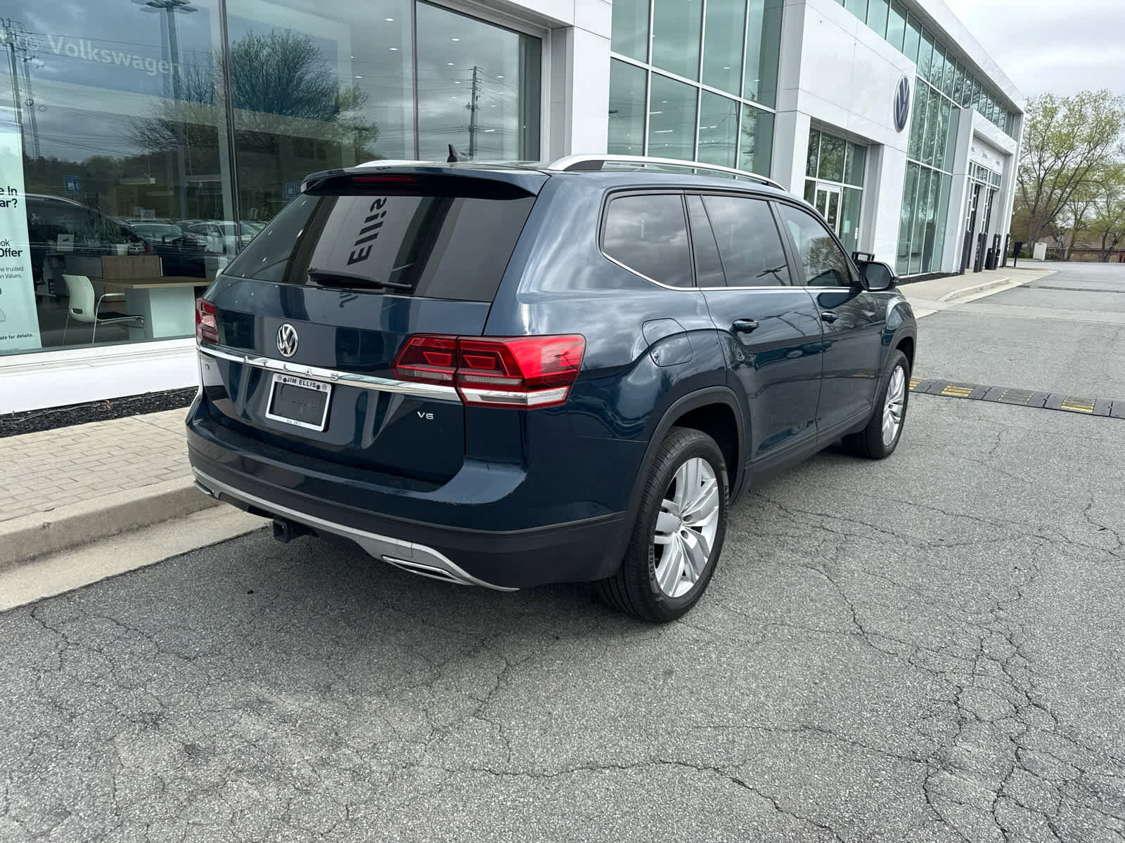 Used 2019 Volkswagen Atlas SE w/ Towing Package image 30