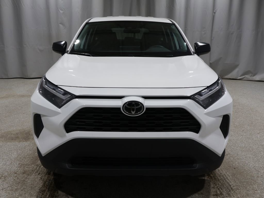 Used 2024 Toyota RAV4 LE image 8