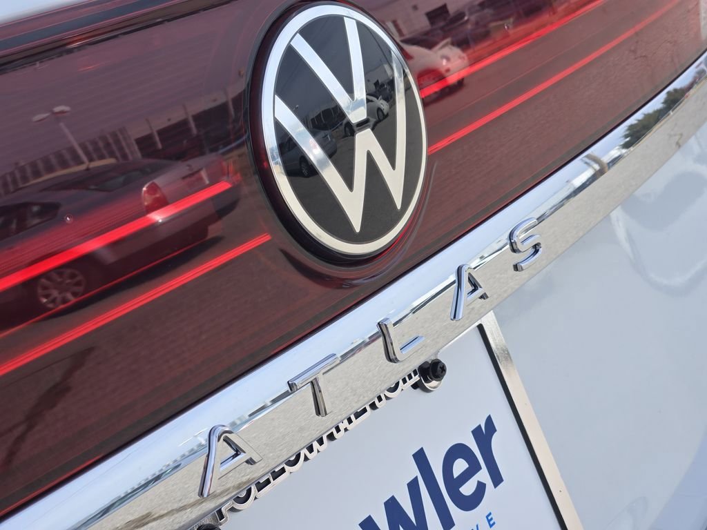 New 2026 Volkswagen Atlas SE FWD image 7