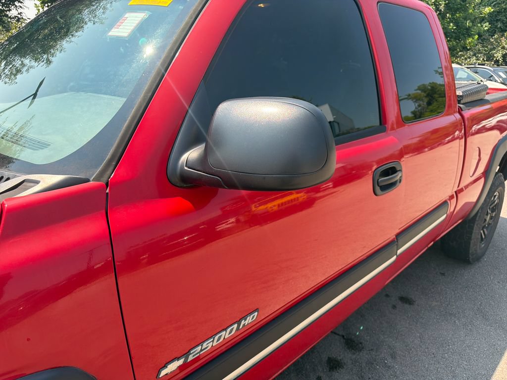 Used 2005 Chevrolet Silverado 2500 LS AWD/4WD image 41