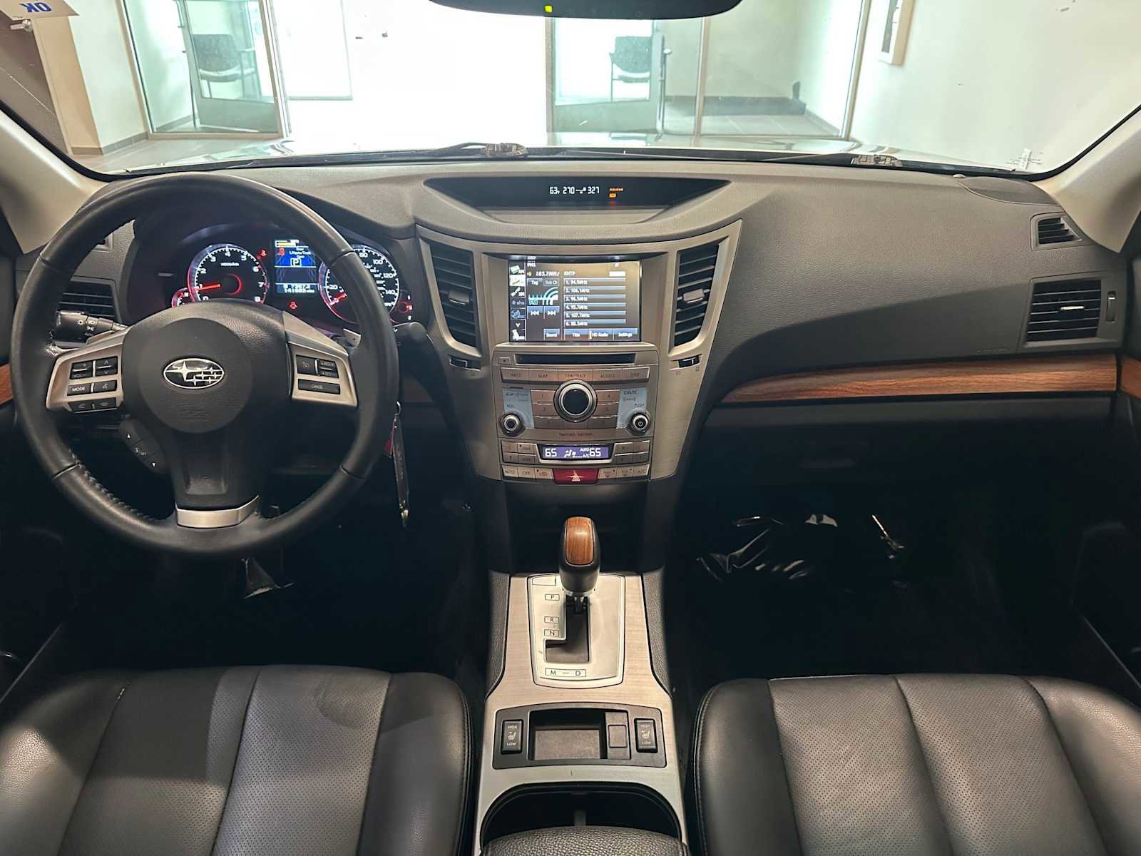 Used 2014 Subaru Outback 2.5i Limited AWD/4WD image 10