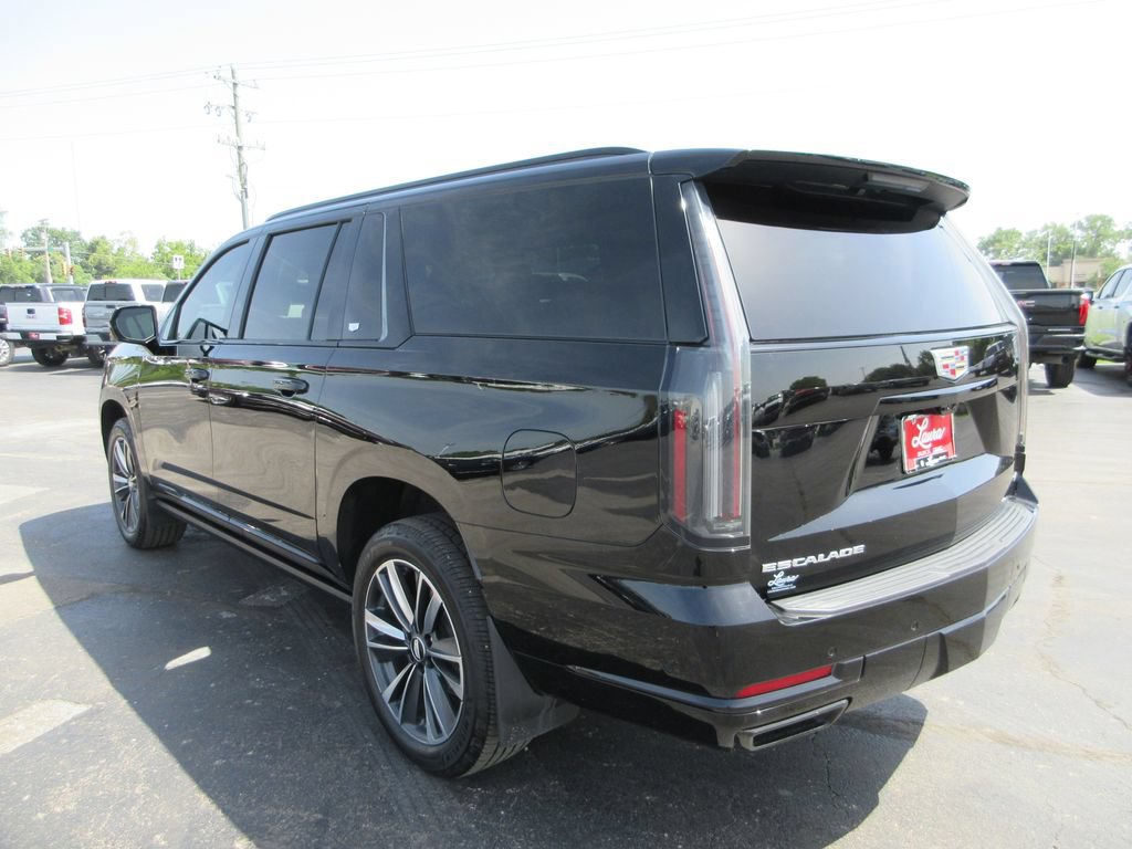 Certified 2026 Cadillac Escalade ESV Sport w/ Touring Package AWD/4WD image 7