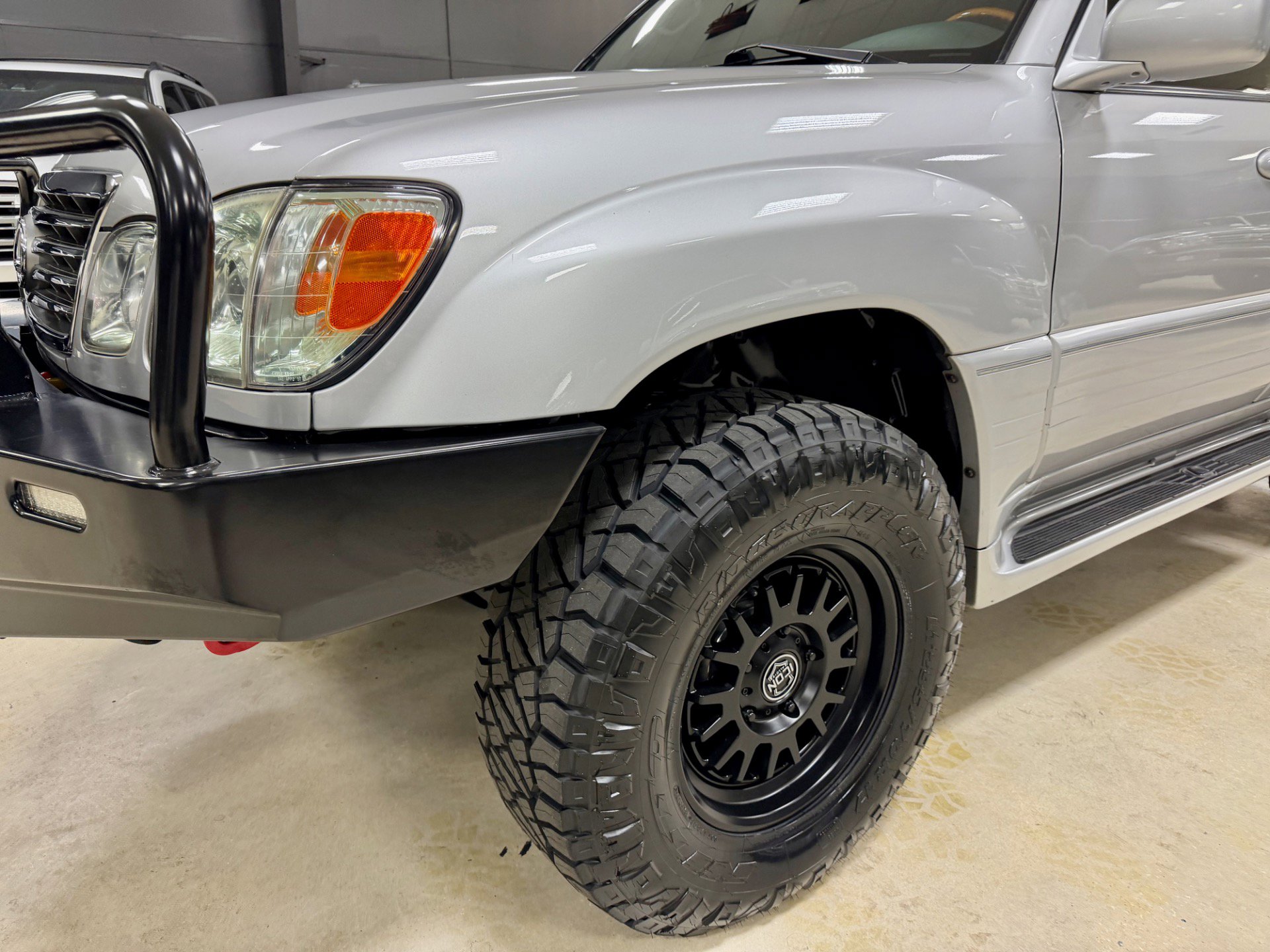 Used 2006 Lexus LX 470 image 14