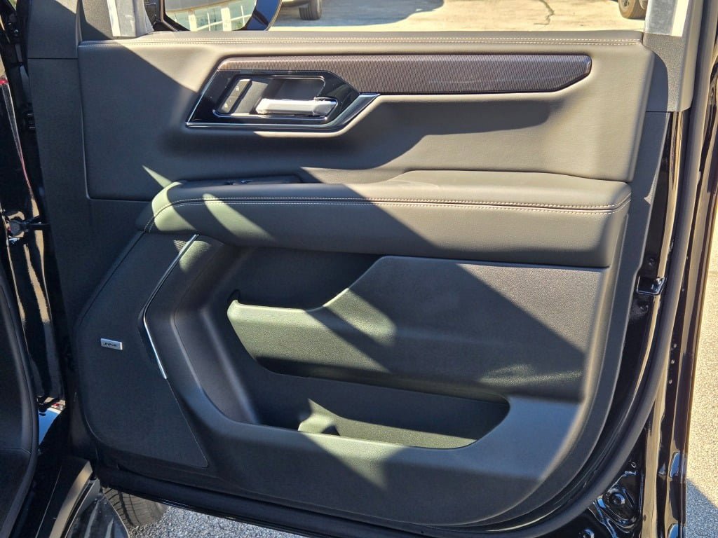 New 2027 GMC Yukon XL Elevation w/ Elevation Premium Package AWD/4WD image 14
