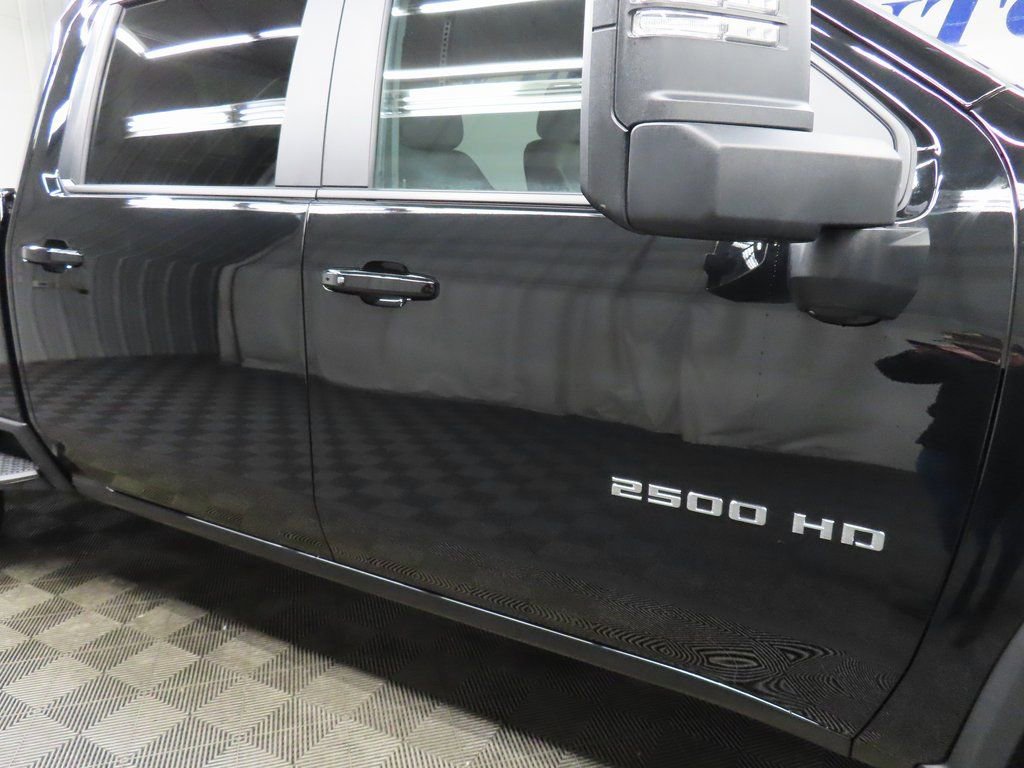 Used 2025 Chevrolet Silverado 2500 LT image 36
