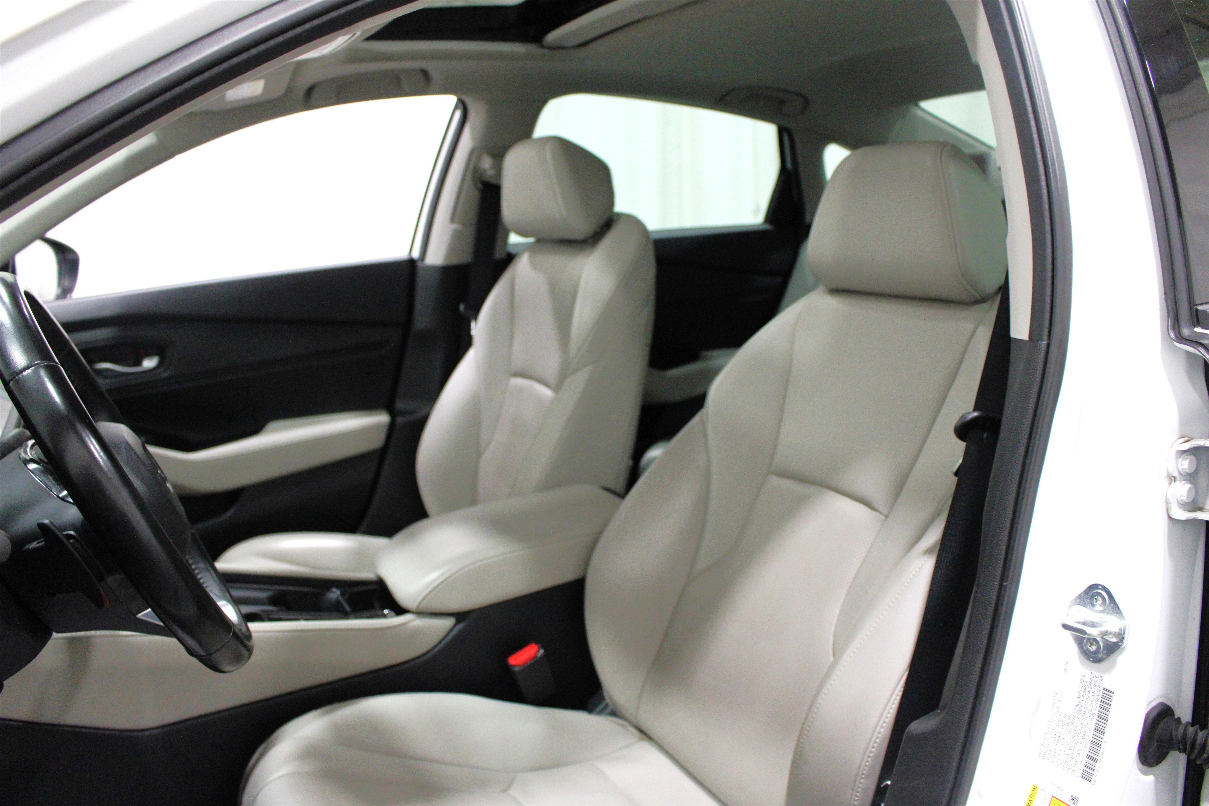 Used 2024 Honda Accord Touring image 3